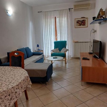 Apartments Graciela Пула Экстерьер фото